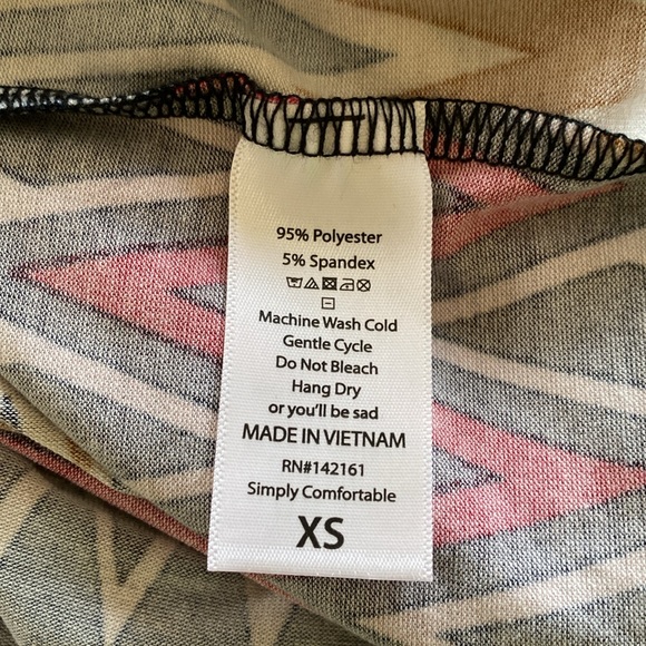 LuLaRoe “IRMA” HIGH-LOW TUNIC OVERSIZED TOP SIZE EXTRA SMALL 🌟NWT🌟 - Picture 9 of 11